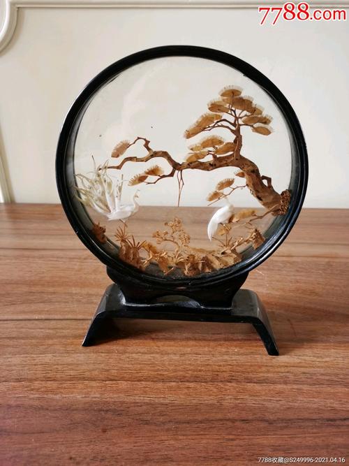岁月鎏金 80年代黄杨木雕漆器摆件的艺术回眸